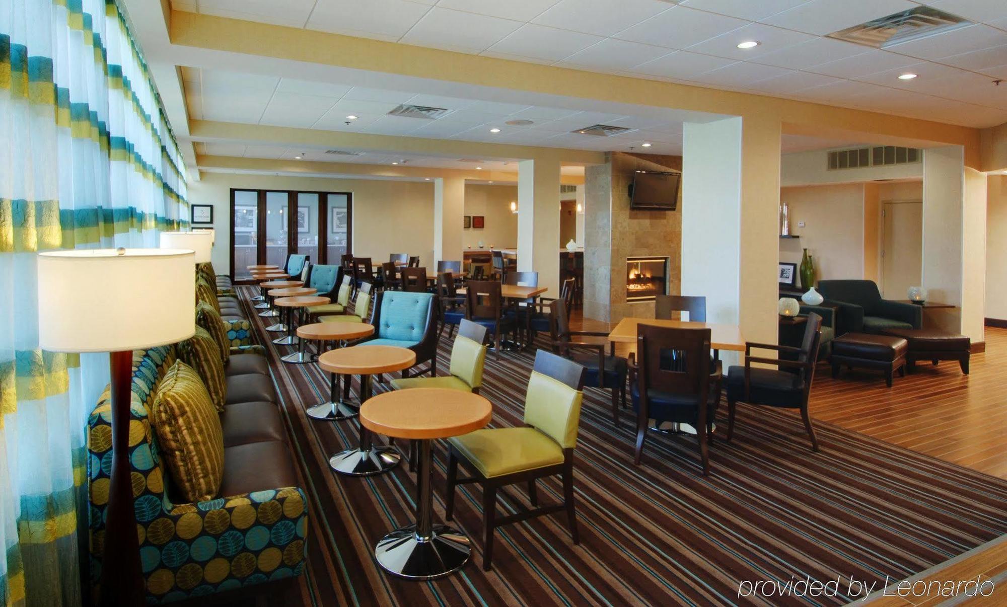 Hampton Inn White Plains/Tarrytown Elmsford Restaurace fotografie